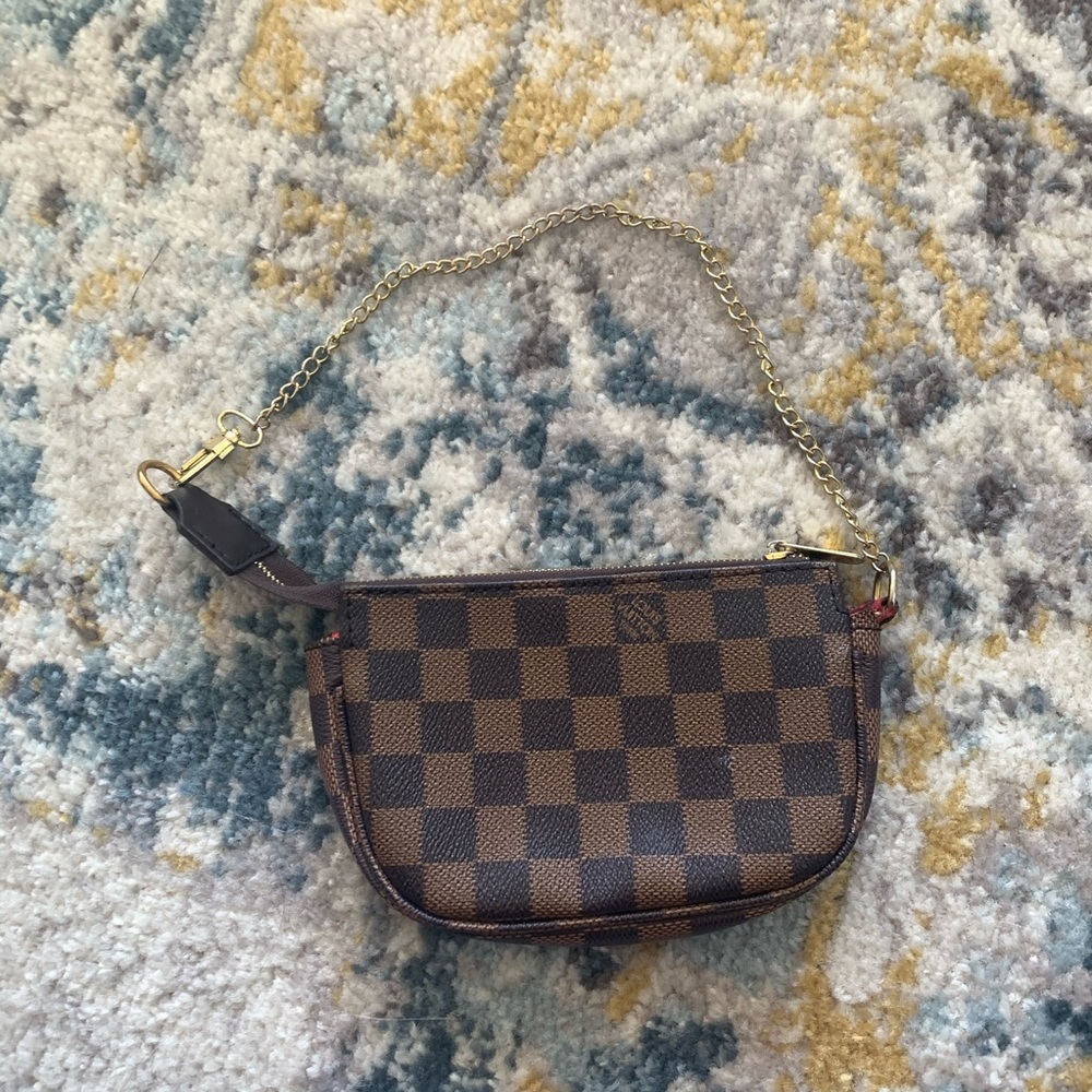 LV Small pouch